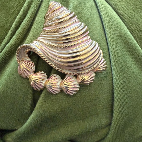 MARELLA Gold-Toned Shell Brooch - Picture 1 of 7